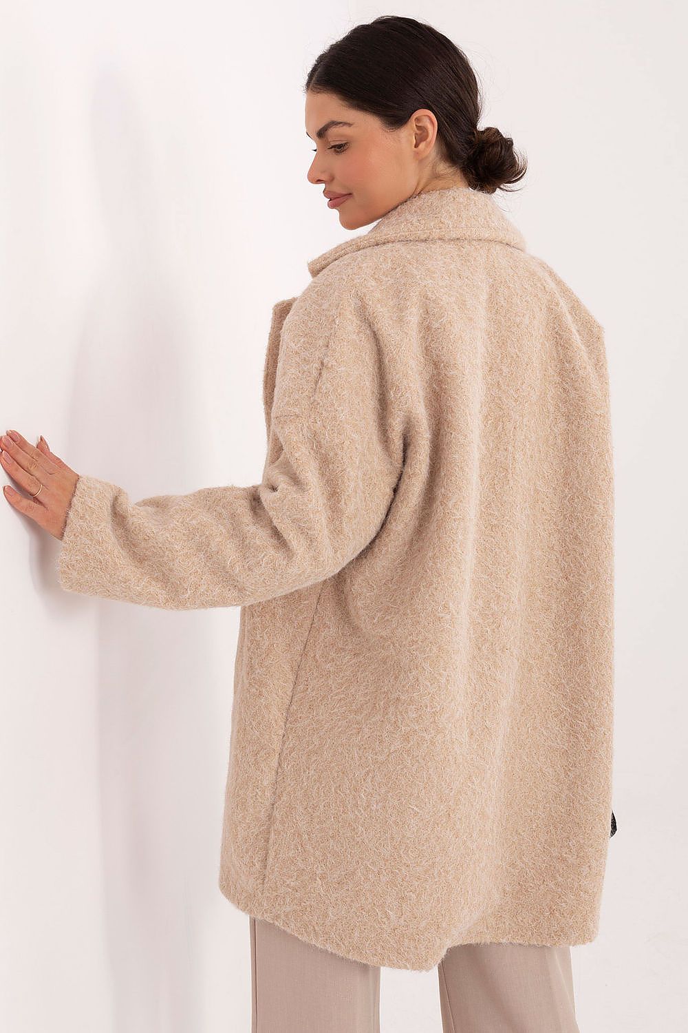 Women's Knee Length Brooch Overcoat — Beige