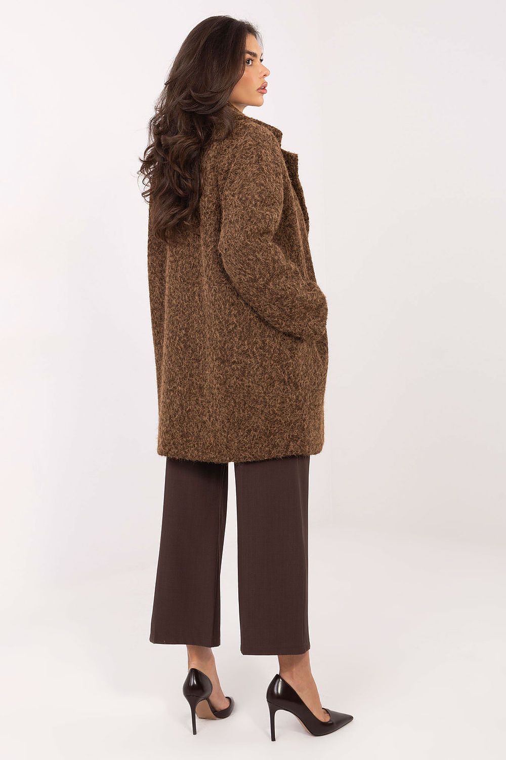 Women's Knee Length Brooch Overcoat — Beige