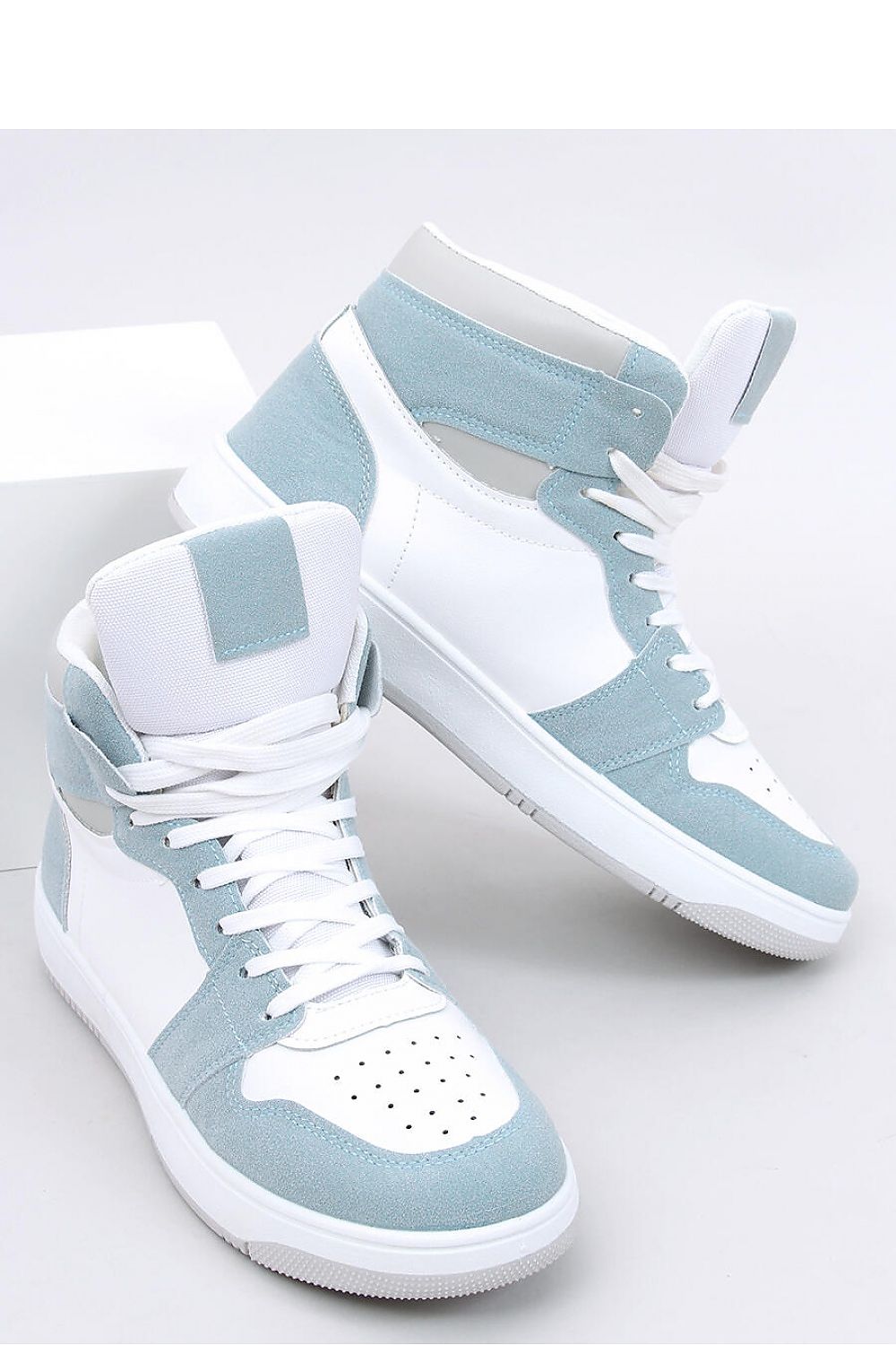 Women's Sneakers - High Tops Women Sneakers - Lace-Up All-Season Shoes