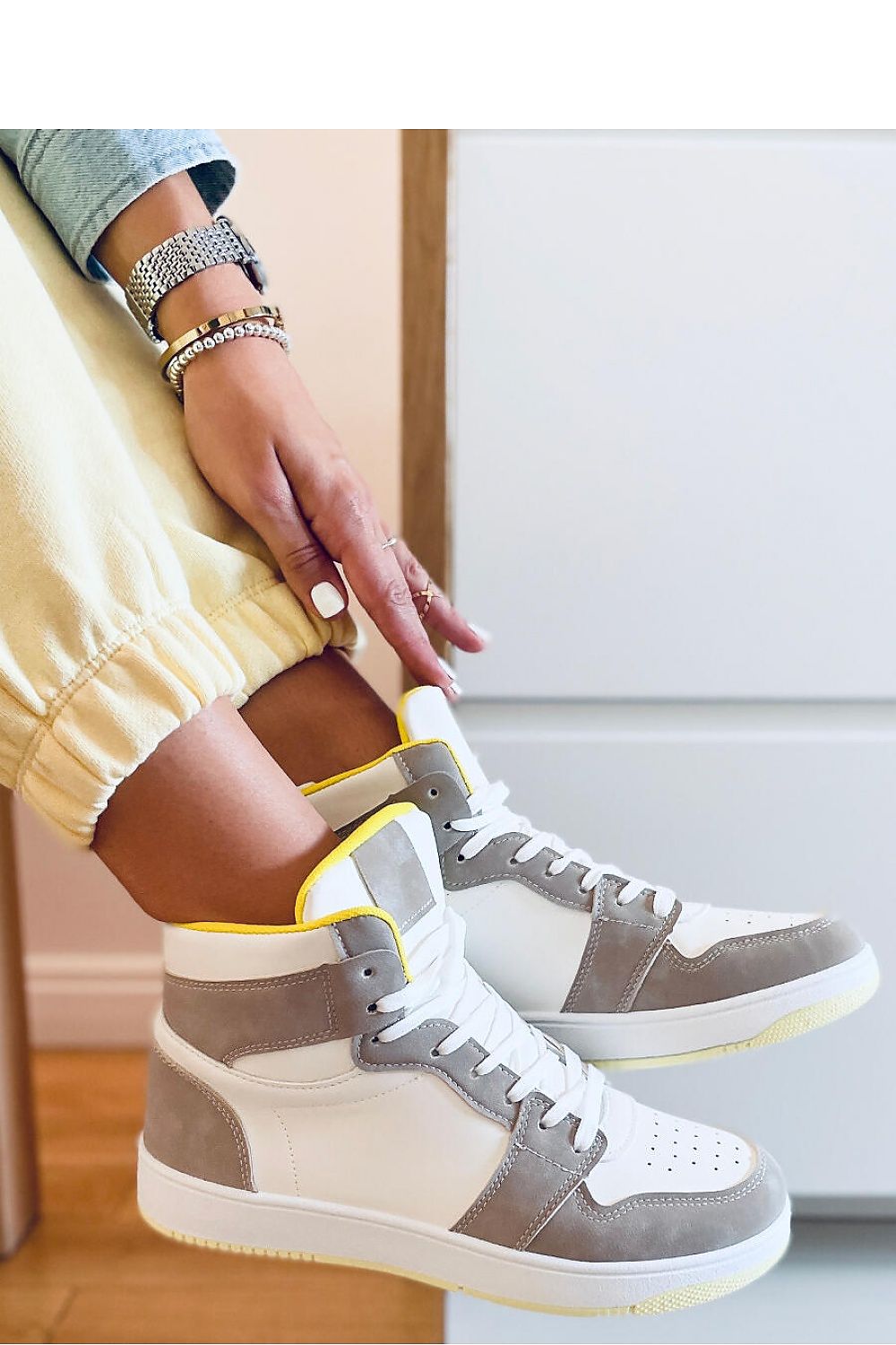 Women's Sneakers - High-Tops Women Sneakers - Platform Ankle Boots - Lace-Up Shoes