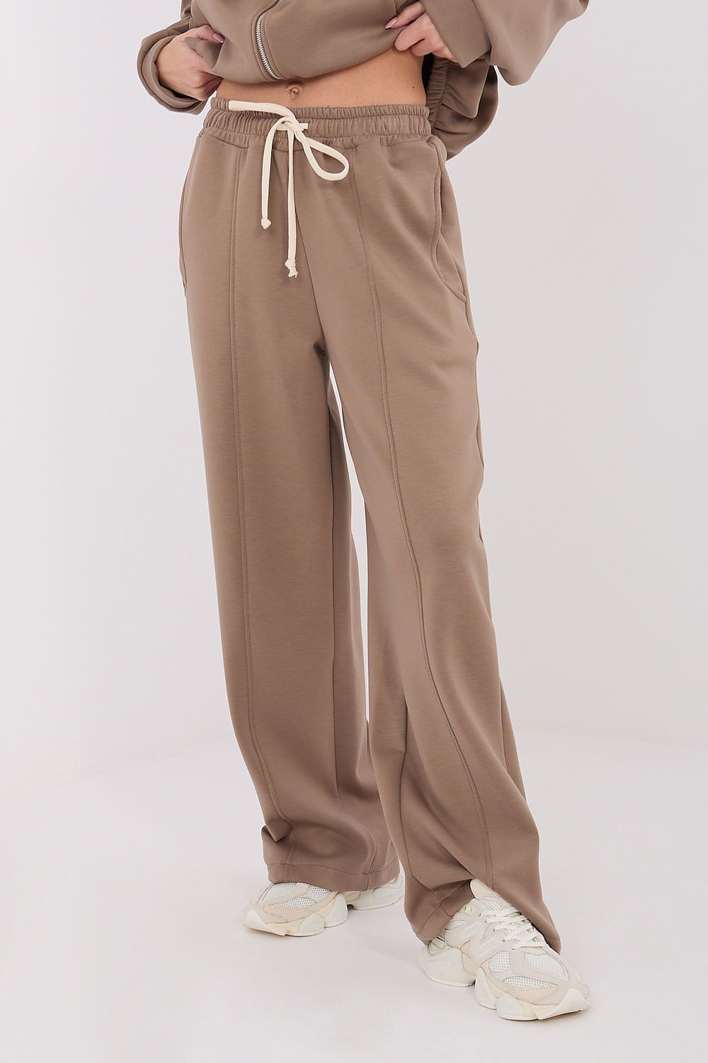 Women's Wide Leg Sweatpants — Brown