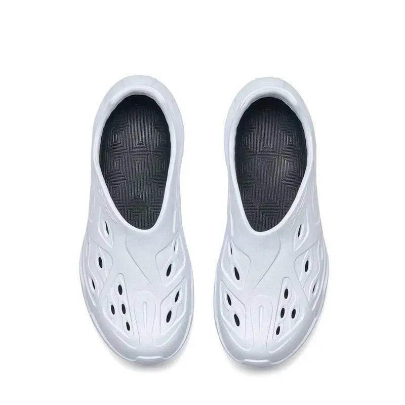 Casual Breathable Crocs Shoes fashion image