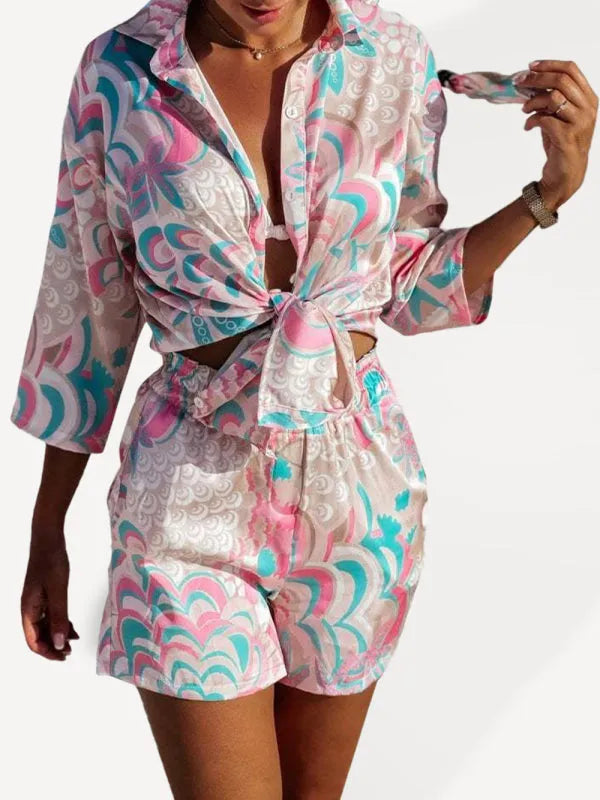 Chic Women Tropical Collar Two-Piece Shorts Set - Tropical Shorts Set - LeStyleParfait