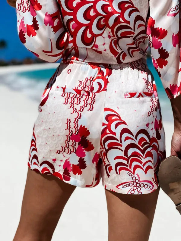 Chic Women Tropical Collar Two-Piece Shorts Set - Tropical Shorts Set - LeStyleParfait