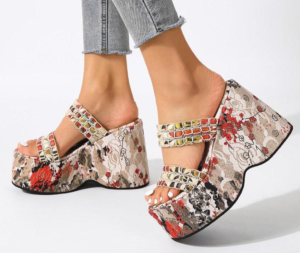 Chunky Printed Wedge Sandals - Wedge Shoes - LeStyleParfait