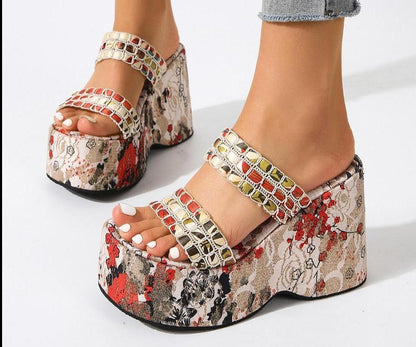 Chunky Printed Wedge Sandals - Wedge Shoes - LeStyleParfait