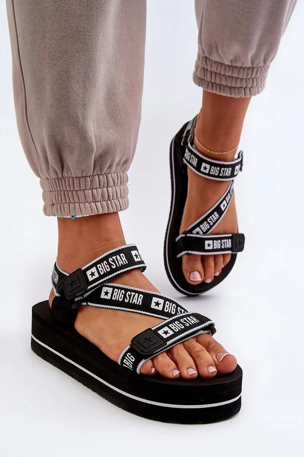  Sandals model 198196 Step in style 