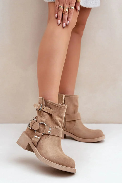  Boots model 203870 Step in style 