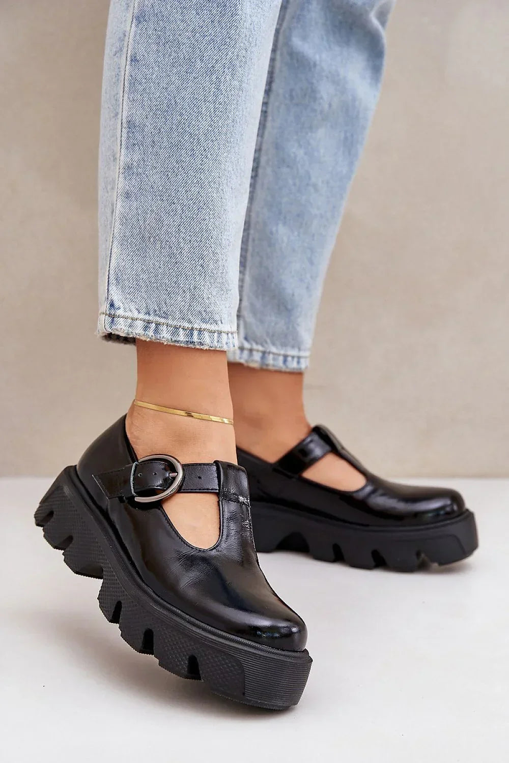  Half shoes model 208331 Step in style 