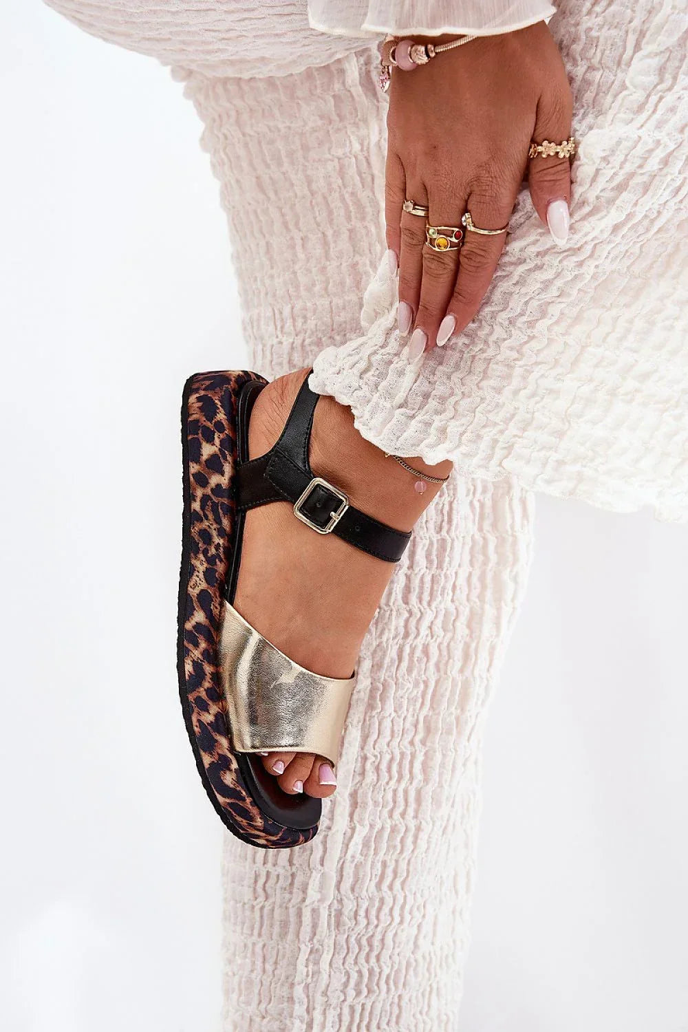  Sandals model 211366 Step in style 