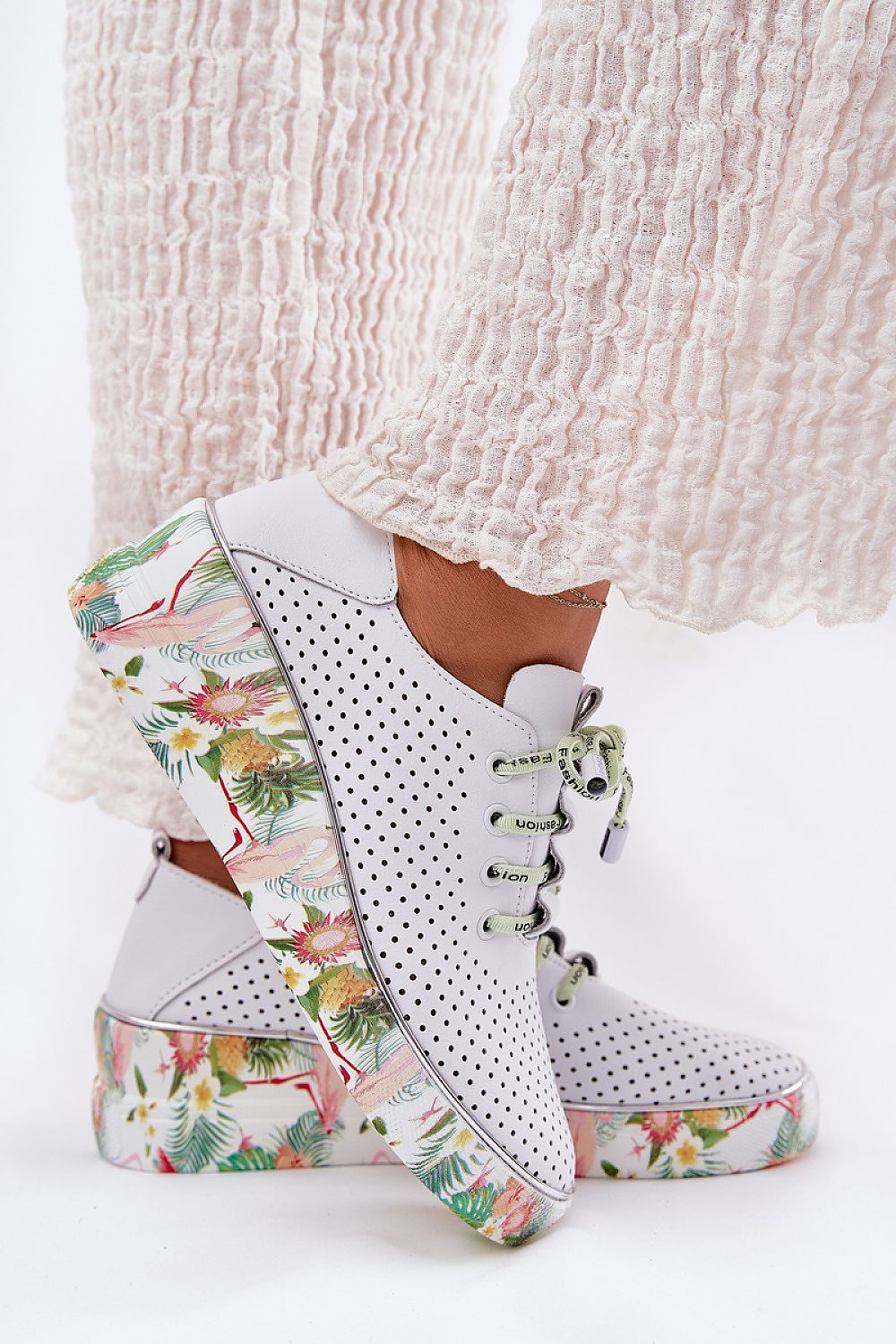  Half shoes model 212555 Step in style 