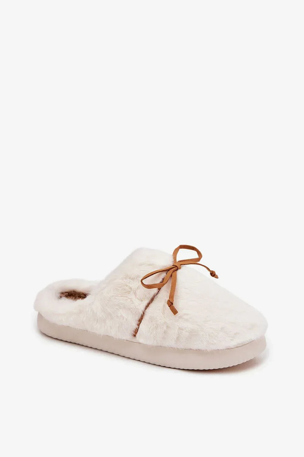  Slippers model 221509 Step in style 