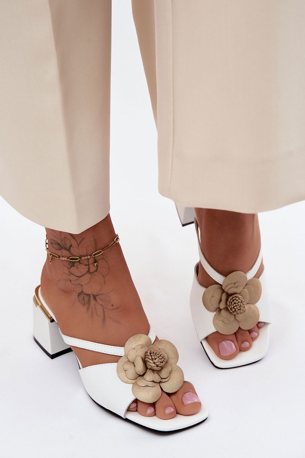  Heeled sandals model 228379 Step in style 