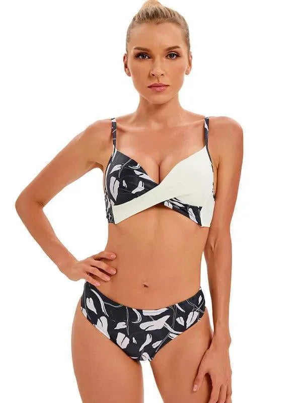 Floral Twisted Bandeau Hipster Bikini Set - Bikini - LeStyleParfait
