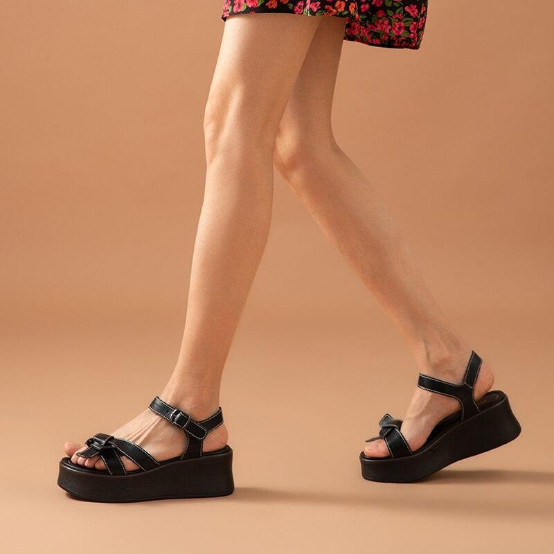 Gladiator Stitched Leather Sandals - Sandals - LeStyleParfait