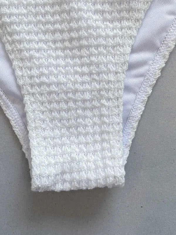 Ensemble de bikini bandeau blanc à motifs floraux pour femme