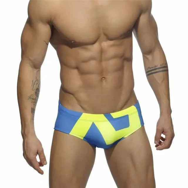 Men Geometric Swim Briefs fashion image