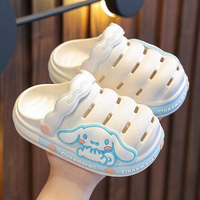 Motif Breathable Croc Shoes - Crocs - LeStyleParfait