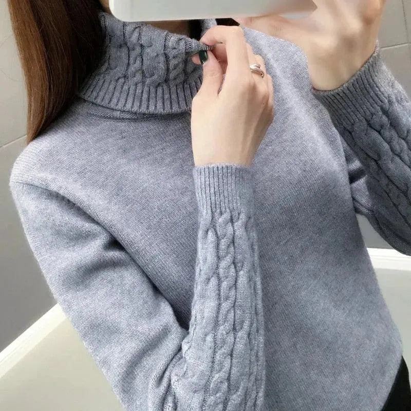 V-Design Turtleneck Sweater - Pullover Sweater - LeStyleParfait