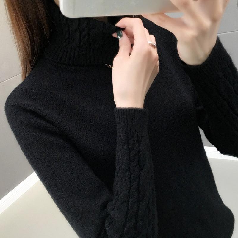 V-Design Turtleneck Sweater - Pullover Sweater - LeStyleParfait