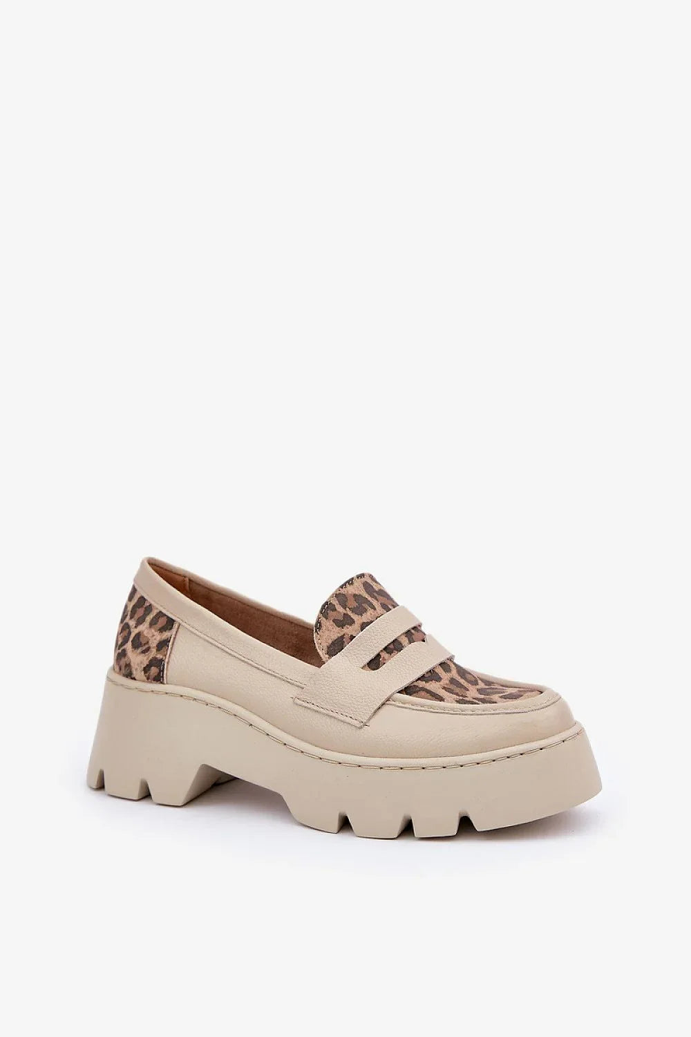 Women’s beige animal print platform moccasin loafers, chunky sole modern women’s moccasins